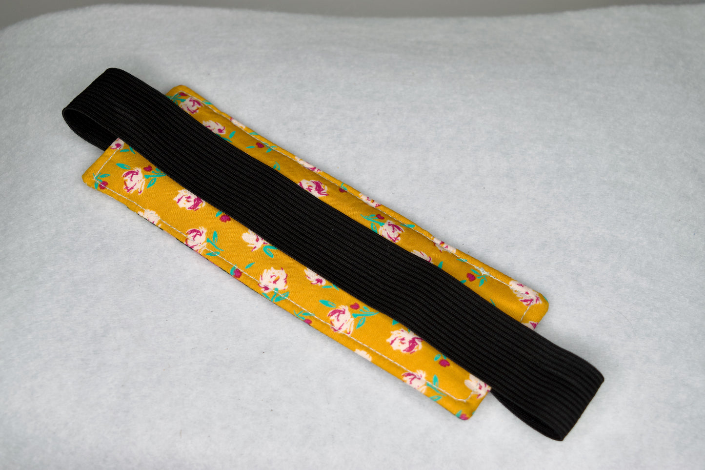 Gold / Flowers with Mushrooms and Birds Elastic Bookmark