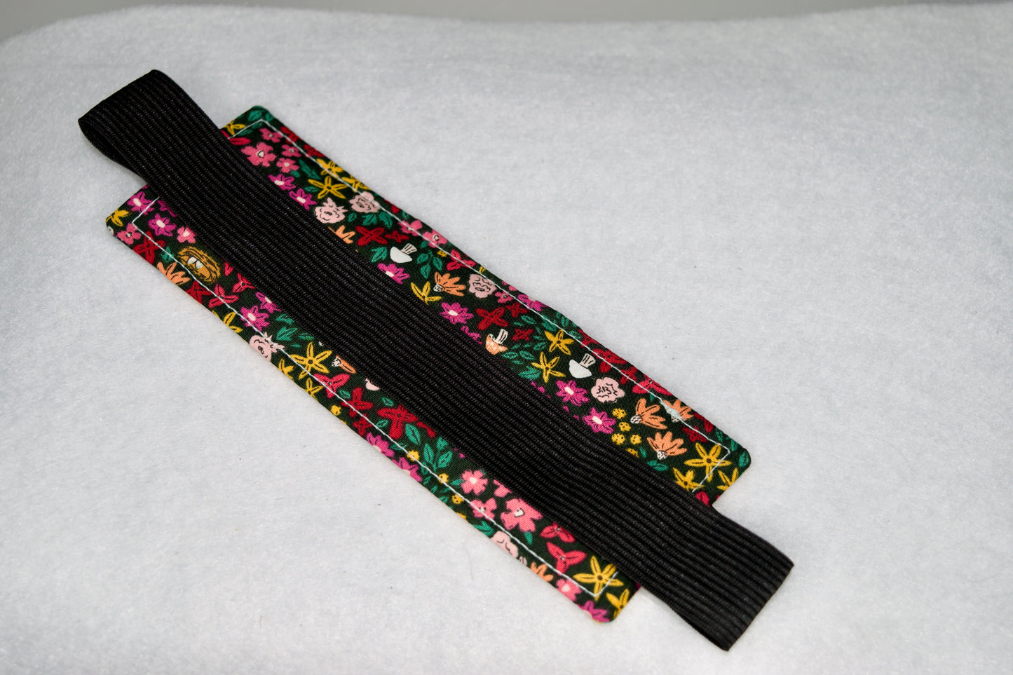 Flowers with Mushrooms and Birds / Gold Elastic Bookmark