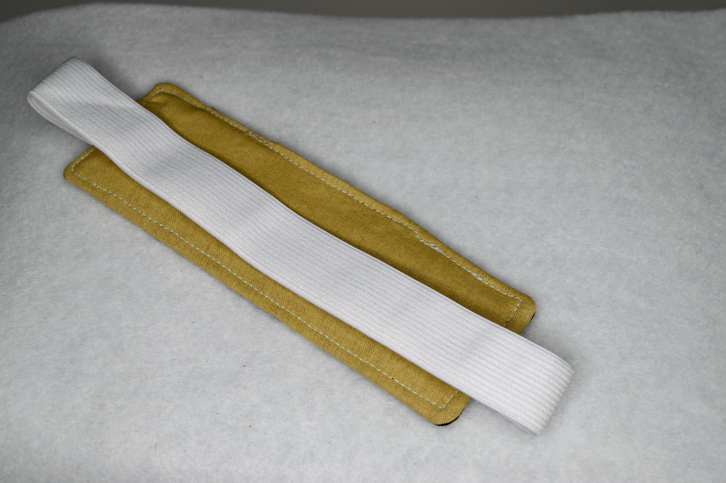 Tan / Cats Elastic Bookmark