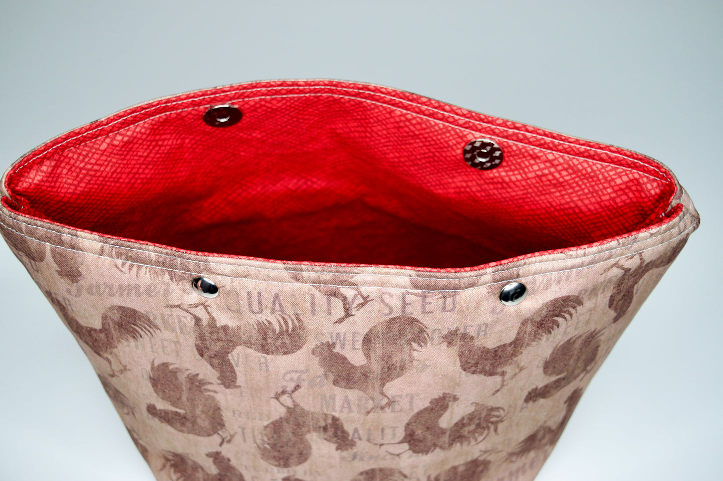 Tossed Roosters / Red Medium Snap Pouch