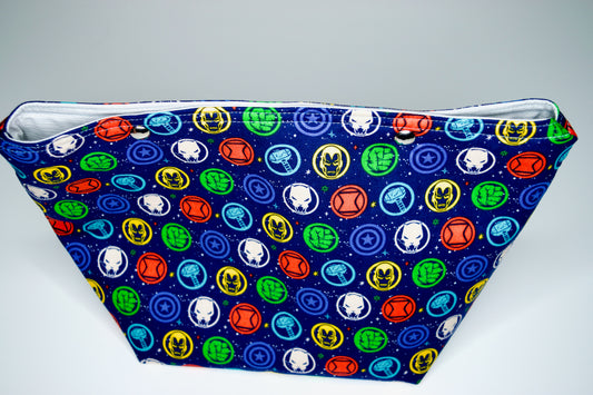 Marvel / Gray and White Stripes Medium Snap Pouch