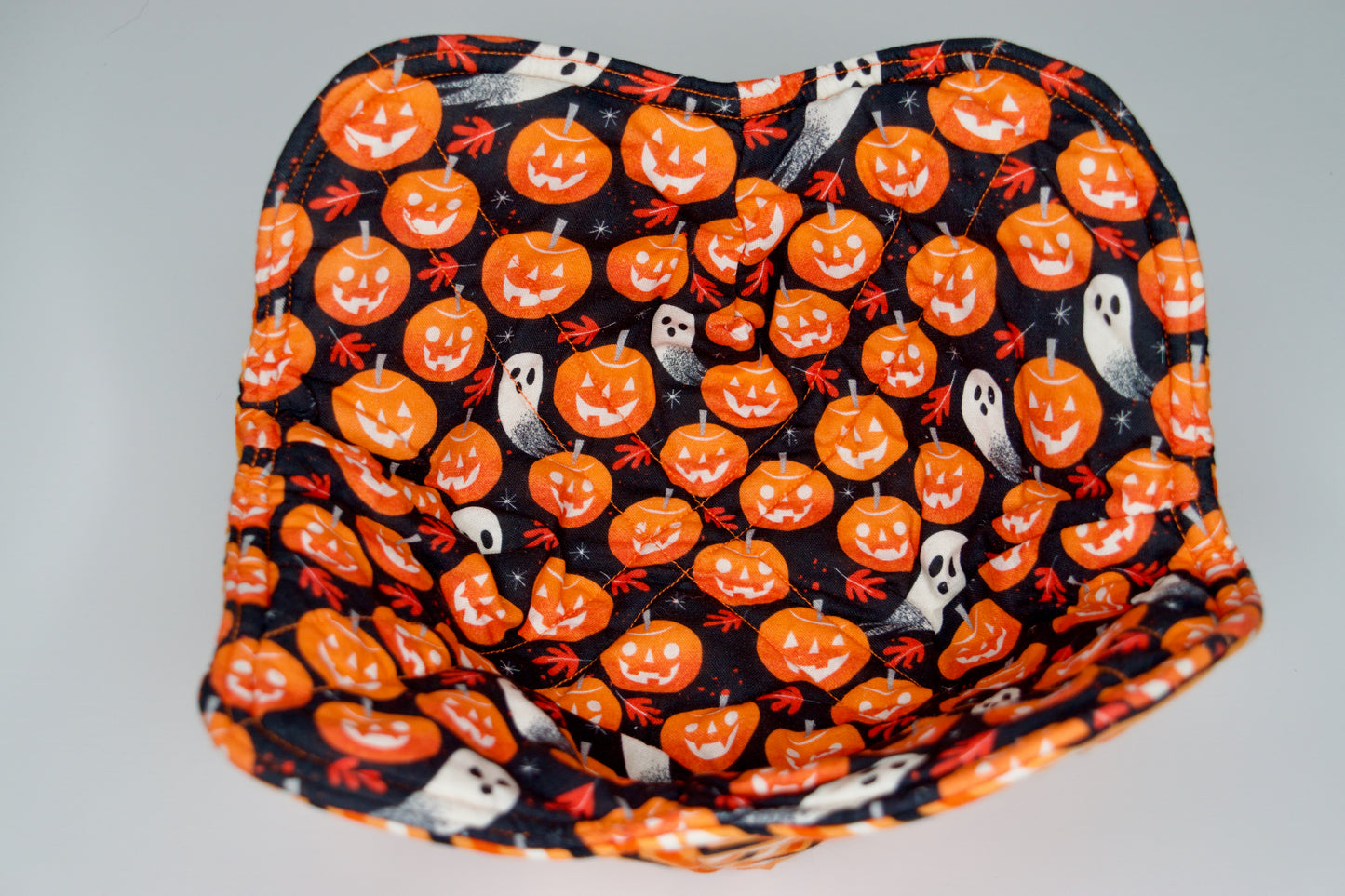 Pumpkins and Ghosts / Stripes Large Bowl Cozy