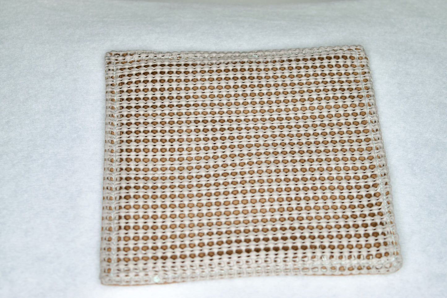 Light Brown Lid Gripper