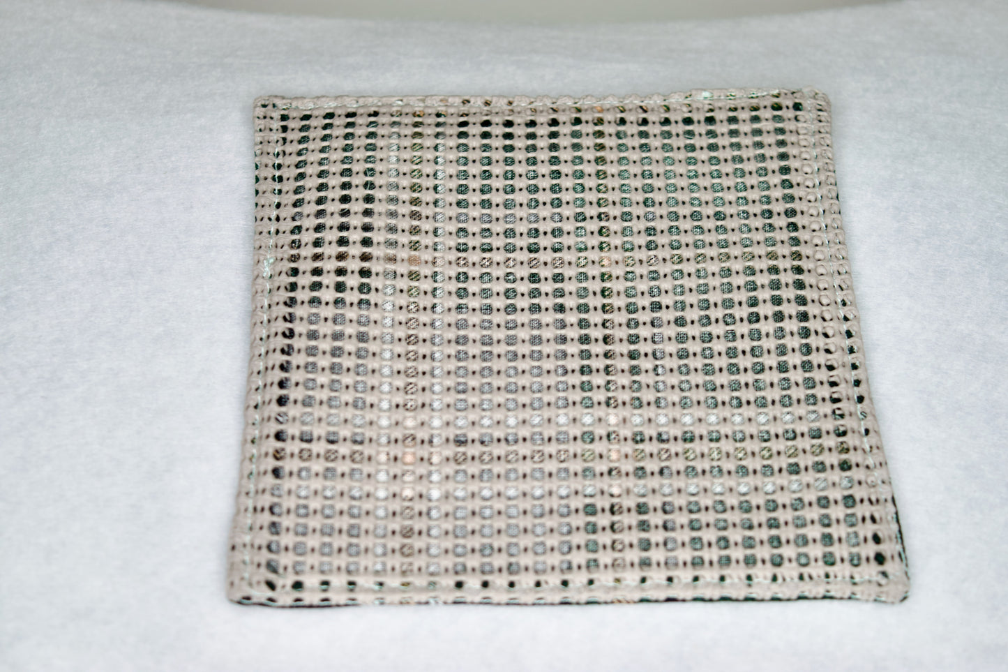 Green Plaid Lid Gripper