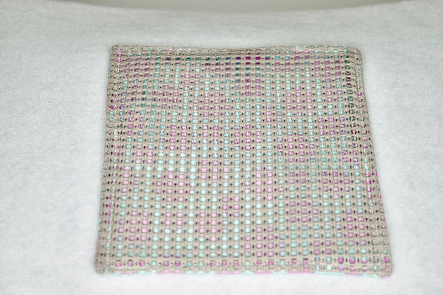 Auqa and Purple Dots Lid Gripper