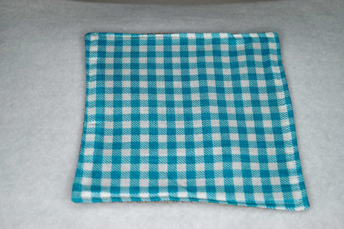 Blue Plaid Lid Gripper