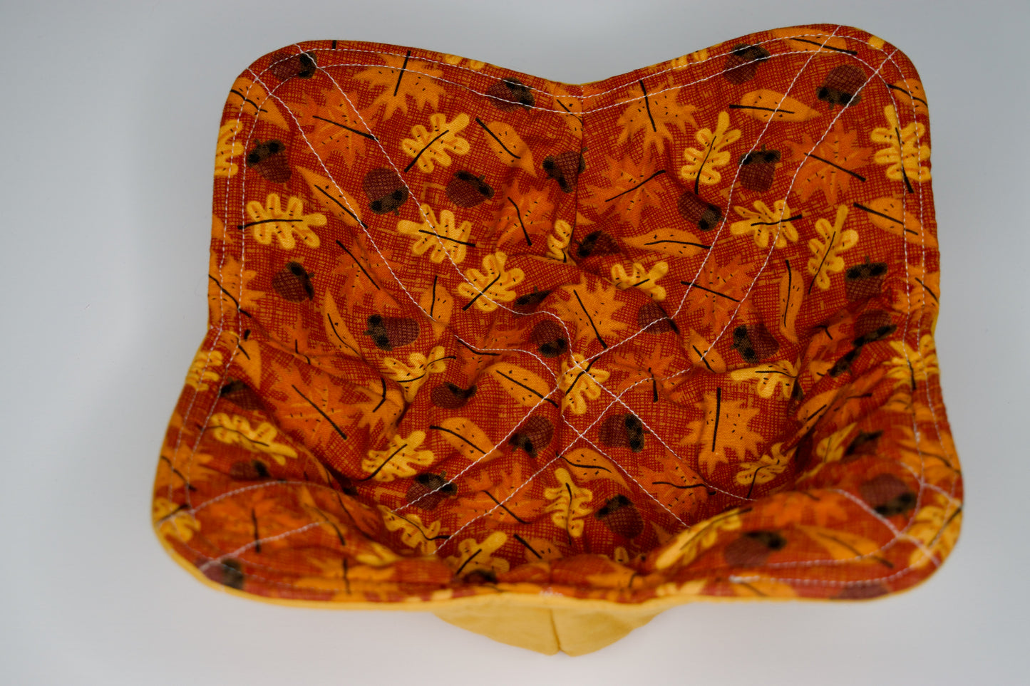 Leaves and Acorns / Gold Medium Bowl Cozy
