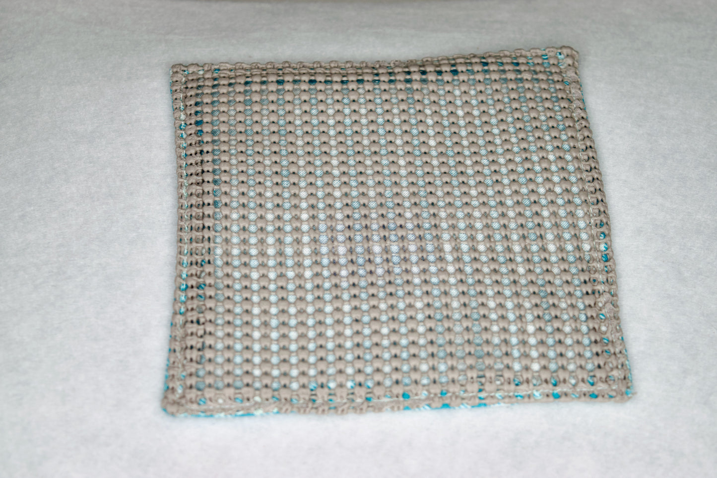 Blue Plaid Lid Gripper