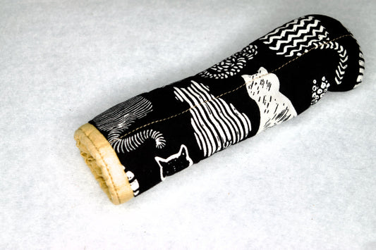 Cats / Tan Skillet Handle Holder