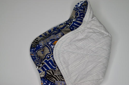 Memphis / Gray and White Stripes Small Bowl Cozy