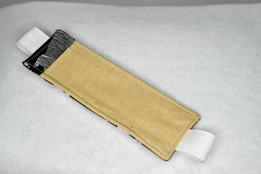 Cats / Tan Elastic Bookmark