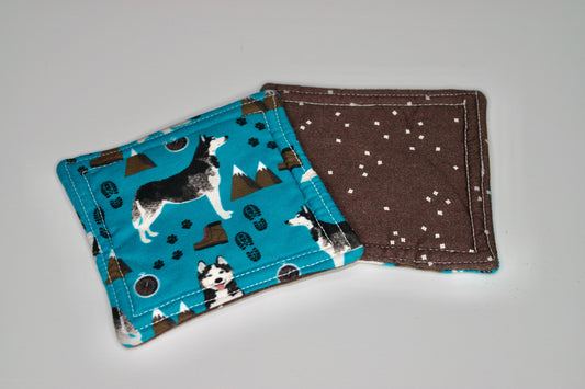 Huskies and Small White Flowers Mini Hot Pads