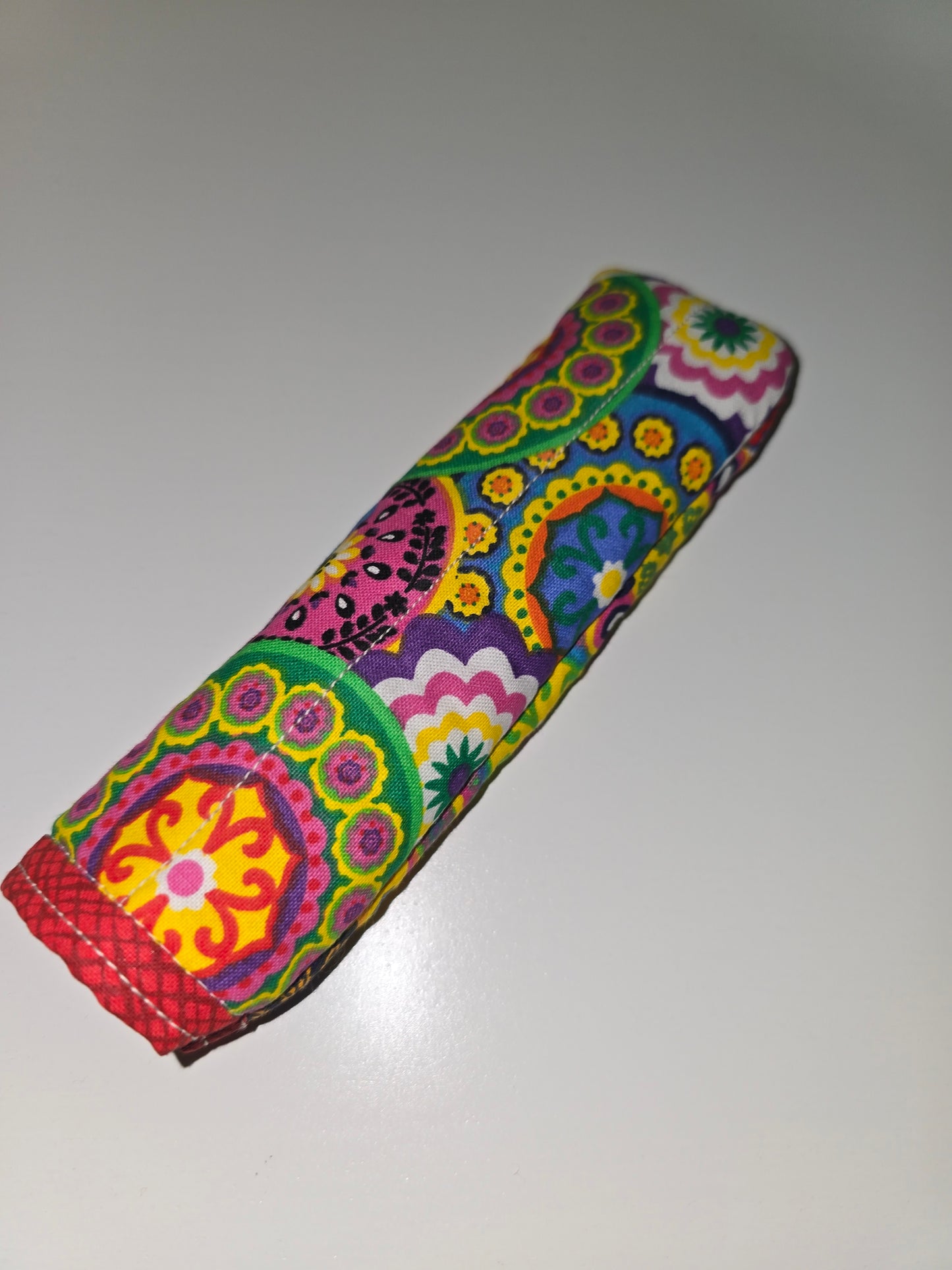 Paisley / Red Lattice Skillet Handle Holder