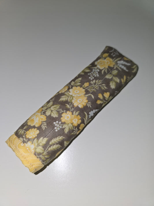 Yellow Gray Flowers / Yellow Skillet Handle Holder