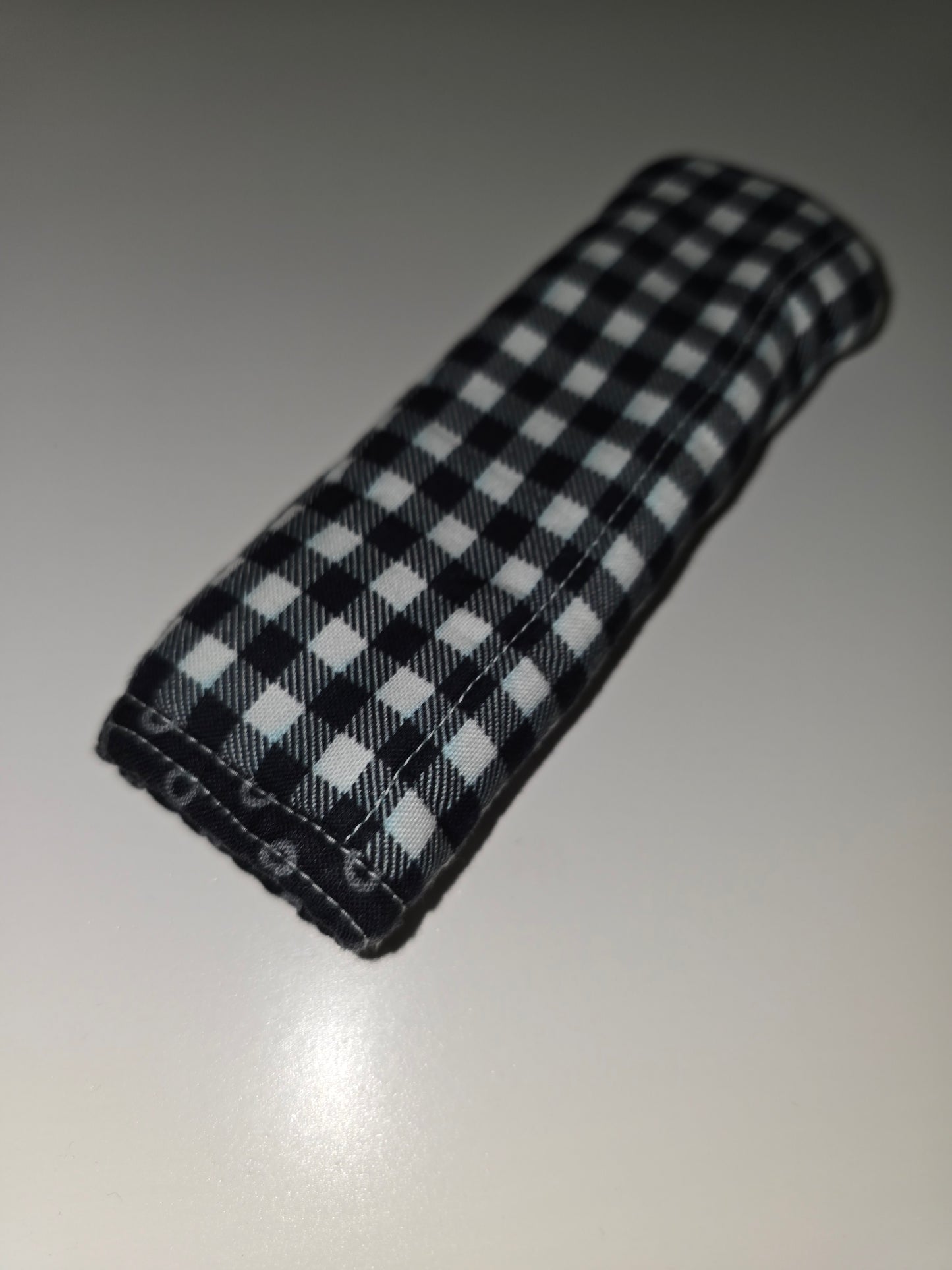 Black Plaid / Black and Gray Dots Skillet Handle Holder