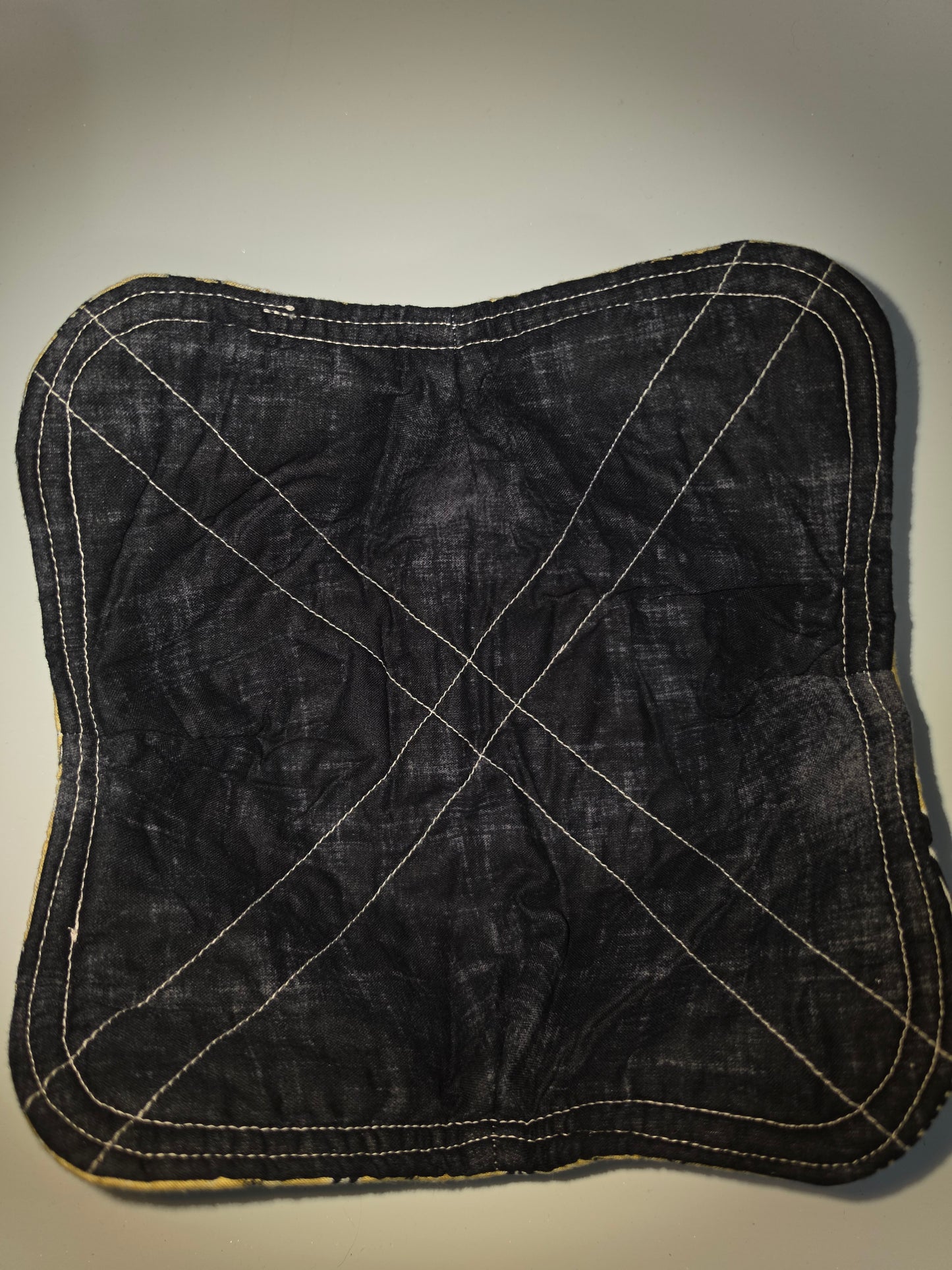 Vanderbilt/ Black Medium Bowl Cozy