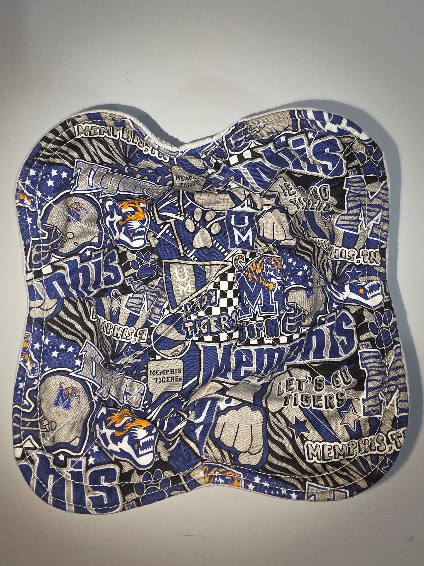 Memphis / Gray and White Stripes Small Bowl Cozy