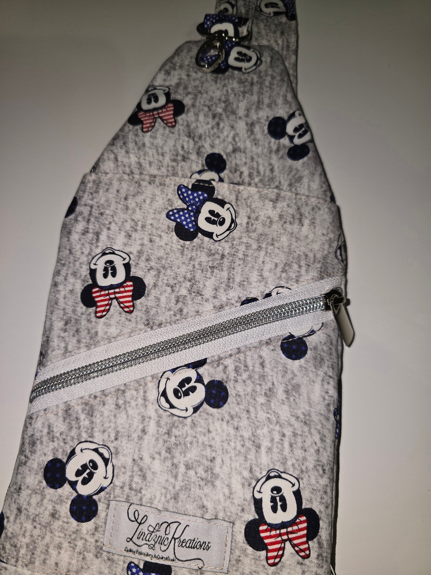 Mickey and Minnie / Red Lattice Crossbody Sling