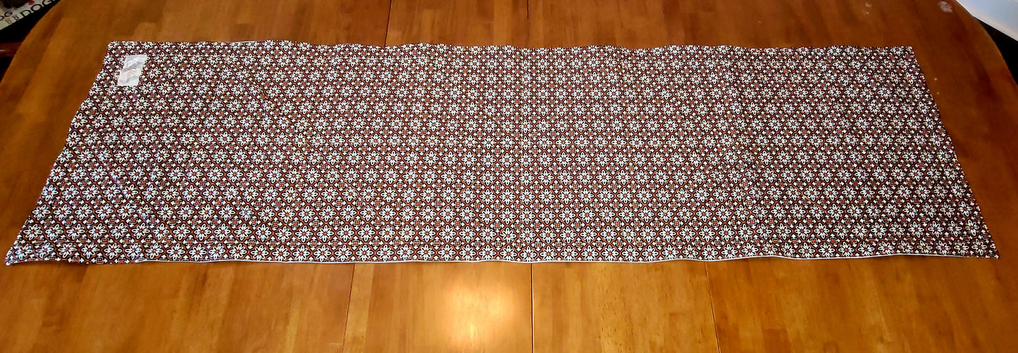 Reversible Diamond Halloween / Fall Table Runner